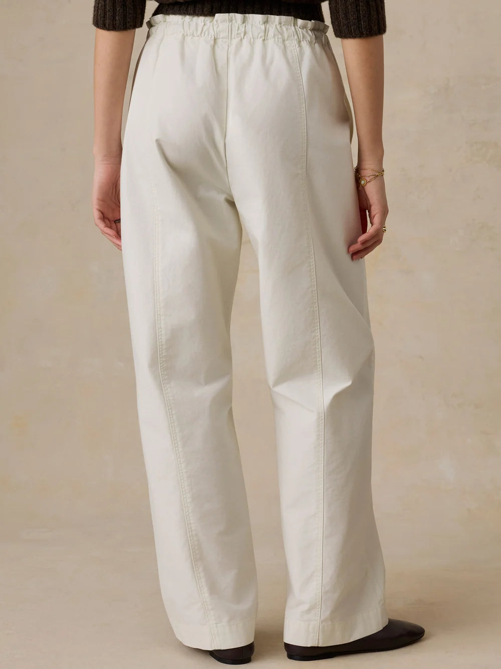 Faherty | Cotton Twill Off Duty Pant in Egret