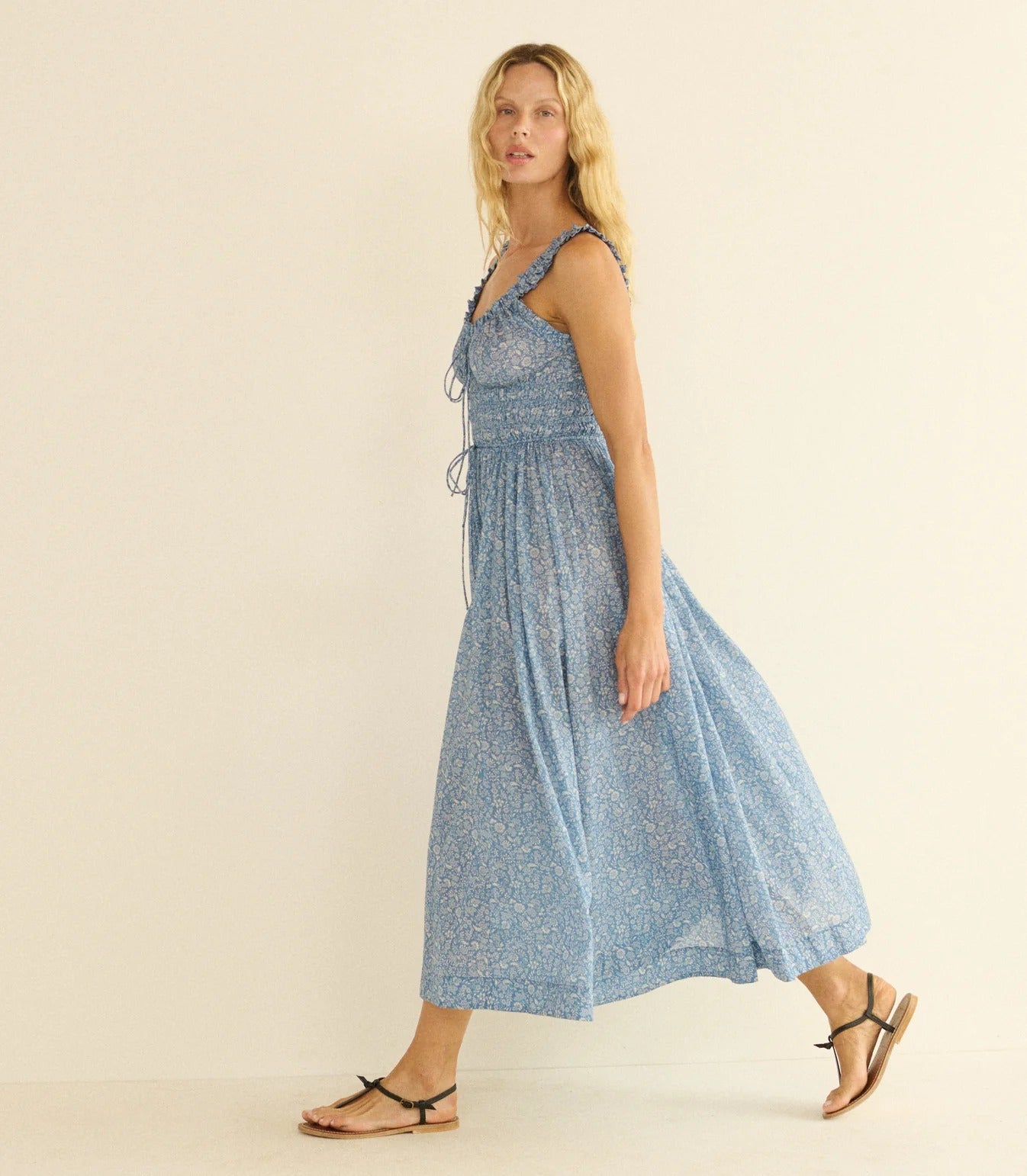 DÔEN | Emmaretta Dress in Blue Garden Bloom
