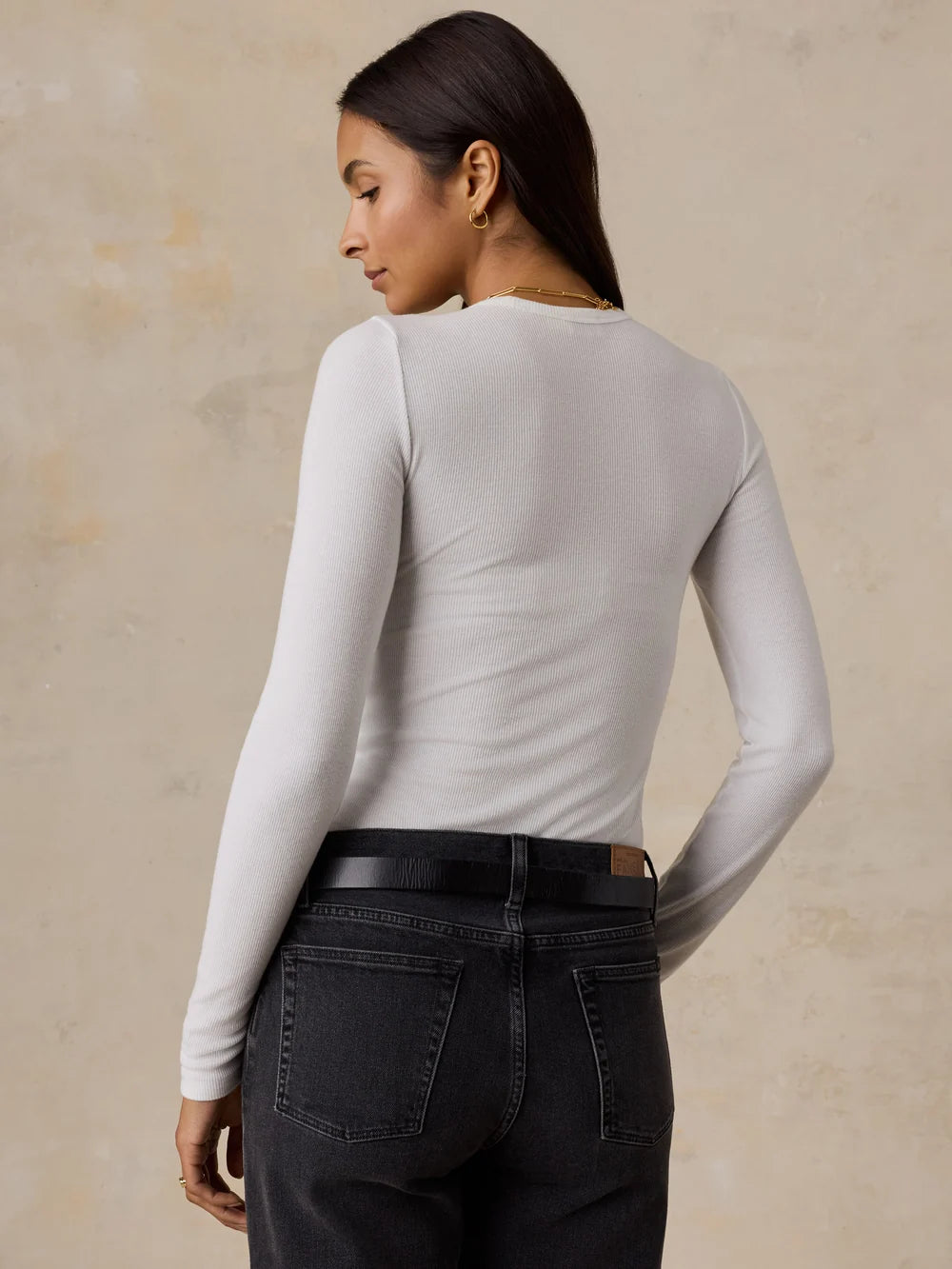 Faherty | Featherweight Freestyle Layering Crew in White